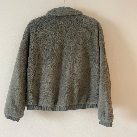 Vuori women's Cozy Sherpa Jacket Green Size Medium NWOT - Picture 7 of 14